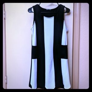 Soprano Mod Mini Dress w/Pockets
